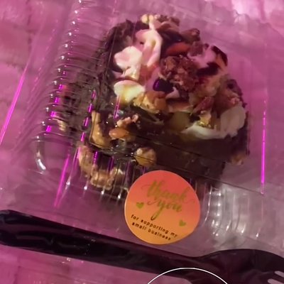 cheesecake stuffed apple .