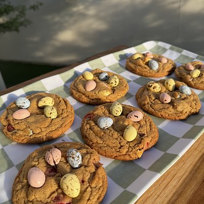 Easter Chocolate Almond Cookies 