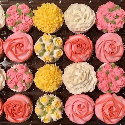 Custom cupcakes