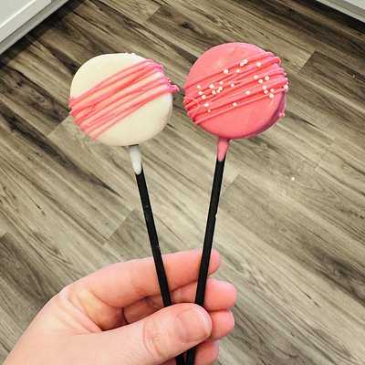 Shaped Cake Pops