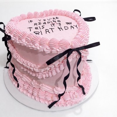 🎂 8” 3- Layer Heart Cakes 