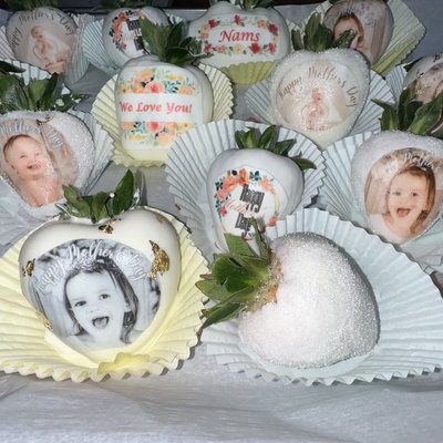 Custom Chocolate Strawberries