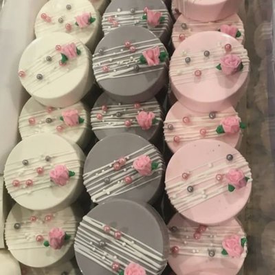 Designer Oreos (Dozen)