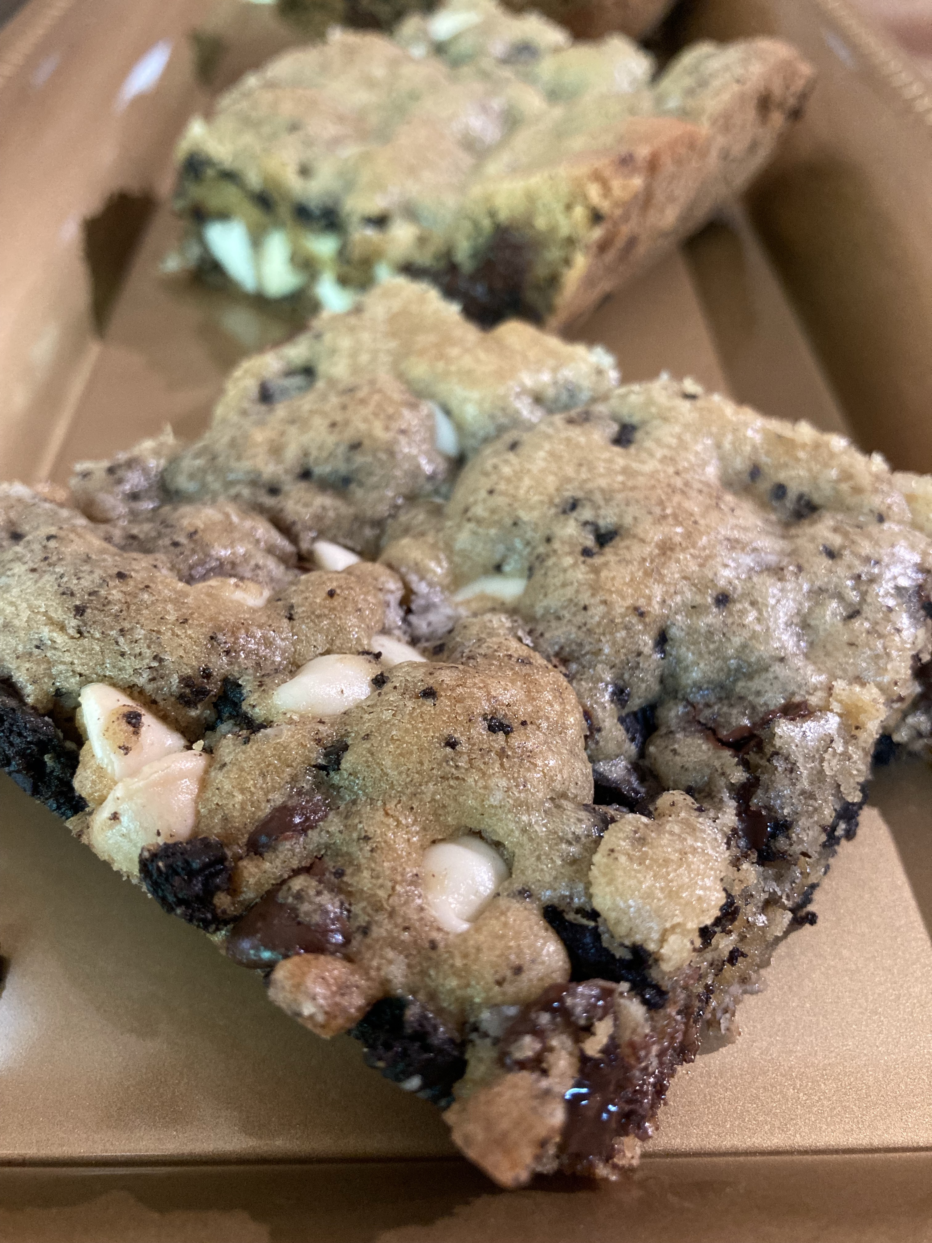 Cookies & Cream Brownies