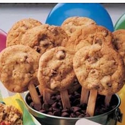 Chocolate Chip Cookie Pop (1)