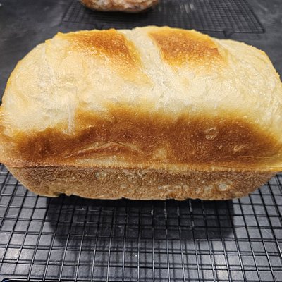 Soft Sandwich Sourdough Loaf With Inclusion 