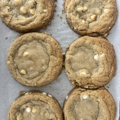 Gluten Free White Chocolate Dozen