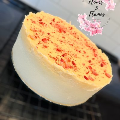 Strawberry Creamy Swirl Cheesecake