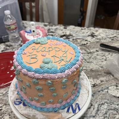 Custom Cake 8”