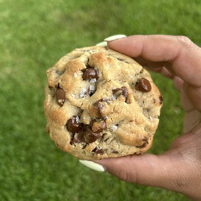 Thick Chocolate Chip Cookie