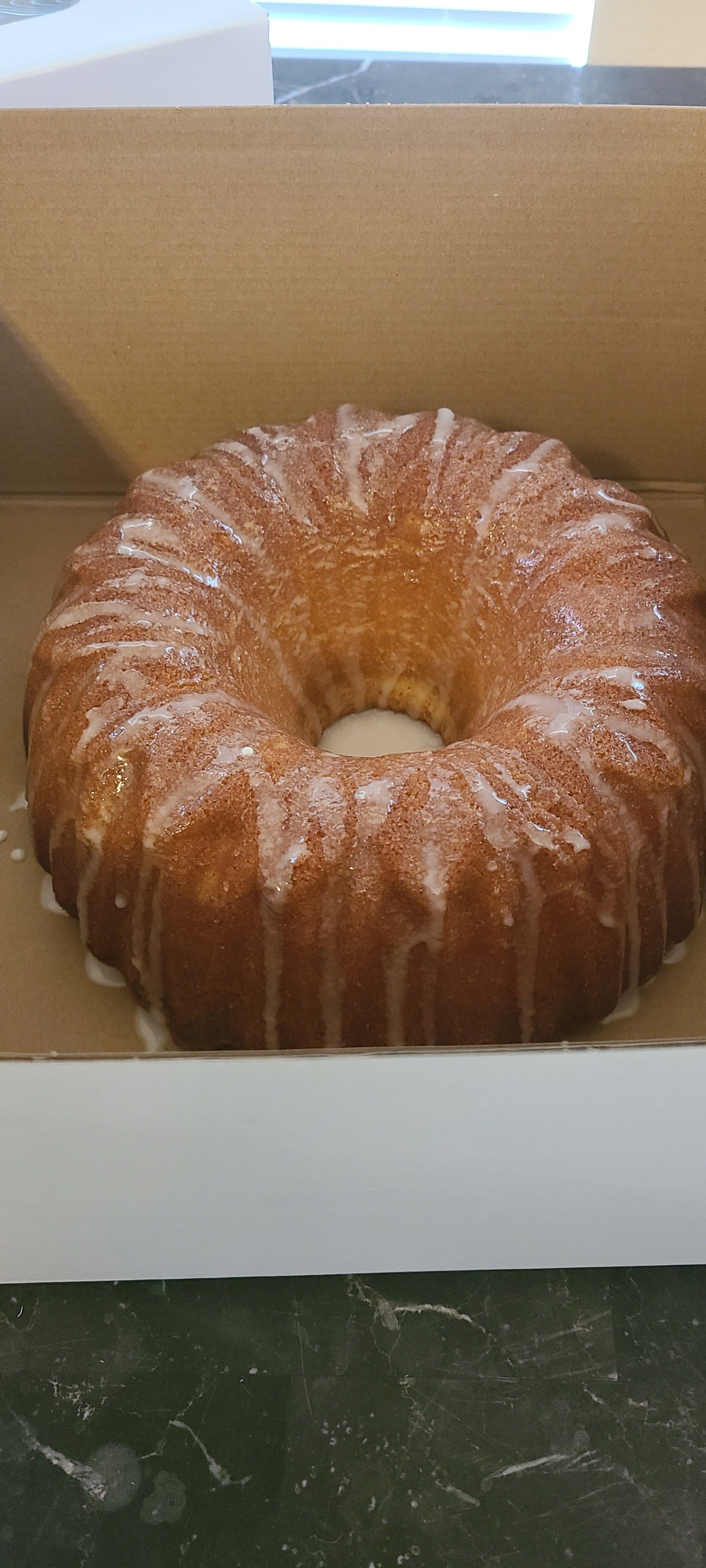 Classy's 7up Pound Cake