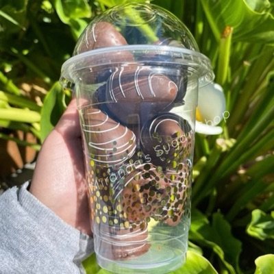 Milk Chocolate mini berry cup