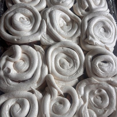 Classic Cinnamon Rolls Dozen 