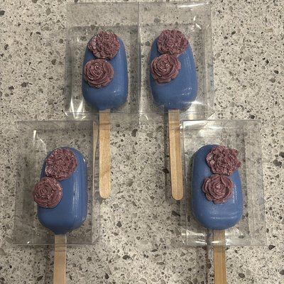 Cakesicles 