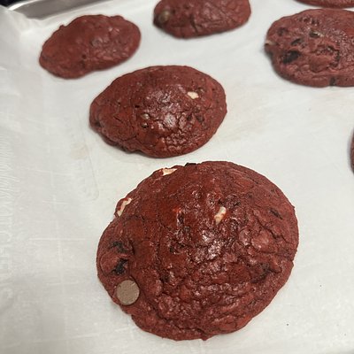Red Velvet With White Chocolate Chip Cookie