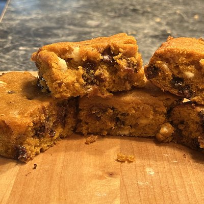 Pumpkin Chocolate Chip Bars