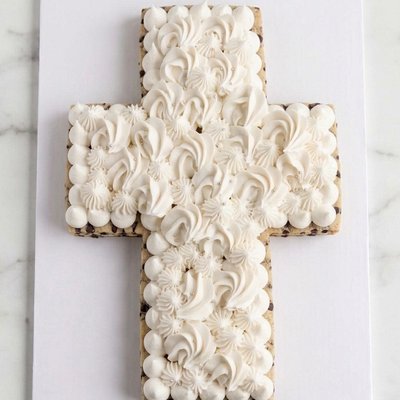 11” X 13” Double Layer Cross Cookie Cake 