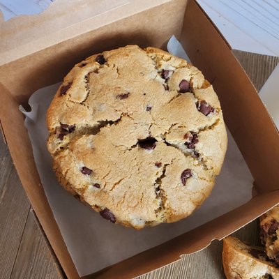 BIG BITE Chocolate Chip Cookie 