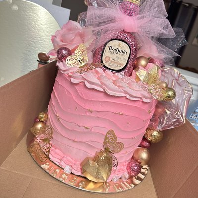 10” Luxury Cake 