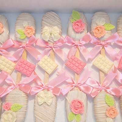 Cakesicles 