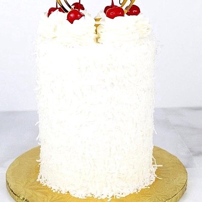 Signature Piña colada cake (serves 15)