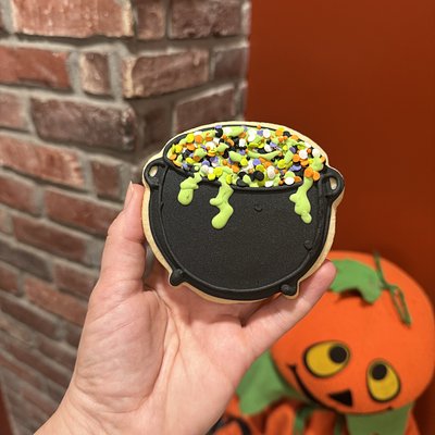 Cauldron Sugar Cookie 