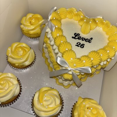 Bento Cake & Cupcakes