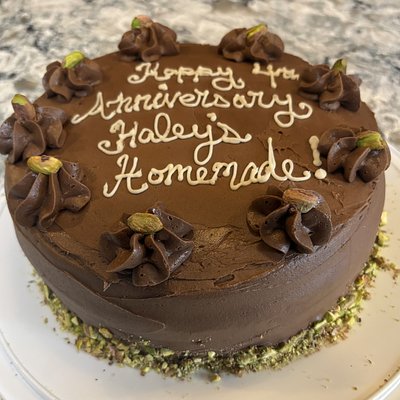 Pistachio Cake With Pistachio Cream Filling