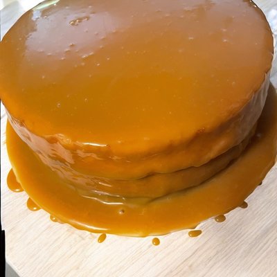 Caramel Cake 
