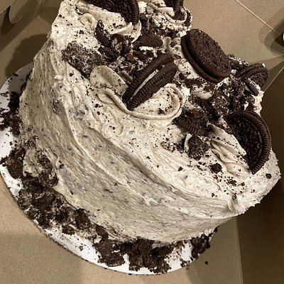 Oreo Cookies and Cream Cake
