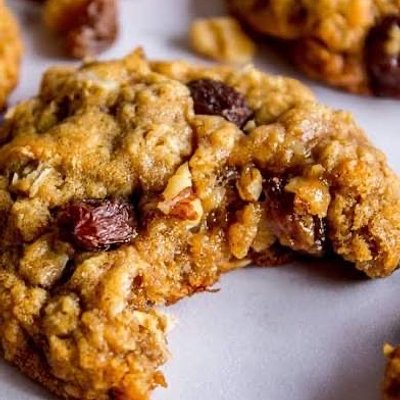 Oatmeal Raisin Cookies