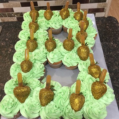 Letter B Cupcake Cake. Vanilla W/Buttercream Frosting Feeds Over 30 Ppl