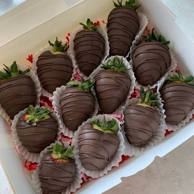 Chocolate Dipped Strawberries (White, Milk, Dark Chocolate)