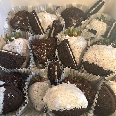 Signature Dipped Berries 