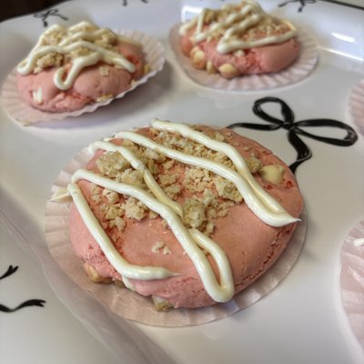 Strawberry Cheesecake Cookies