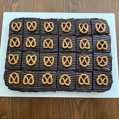 Salted Pretzel Caramel Mini Bars