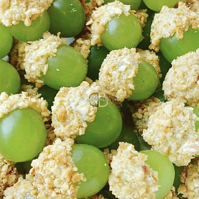 Chocolate Taffy Grapes 