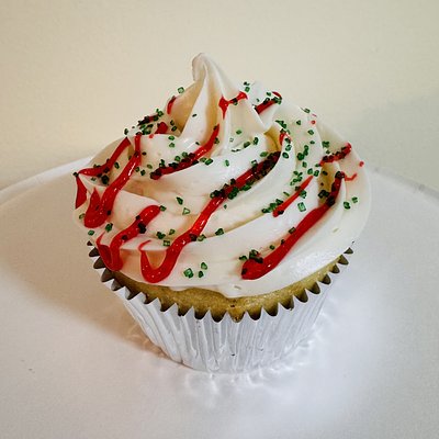Christmas Cupcakes (1/2 Dozen)
