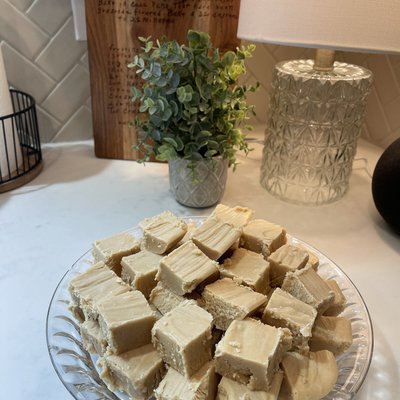 Peanut Butter Fudge (1 Pound)