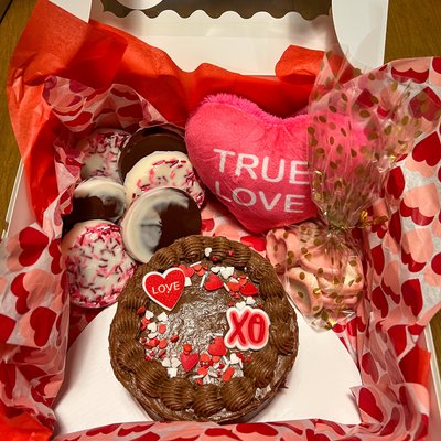 Valentine’s/Galentine’s Day Treat Box