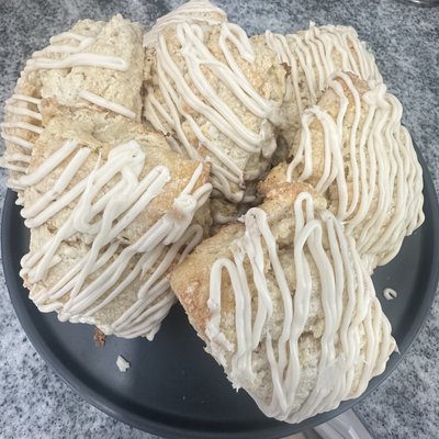 Vanilla Bean Scones (2)