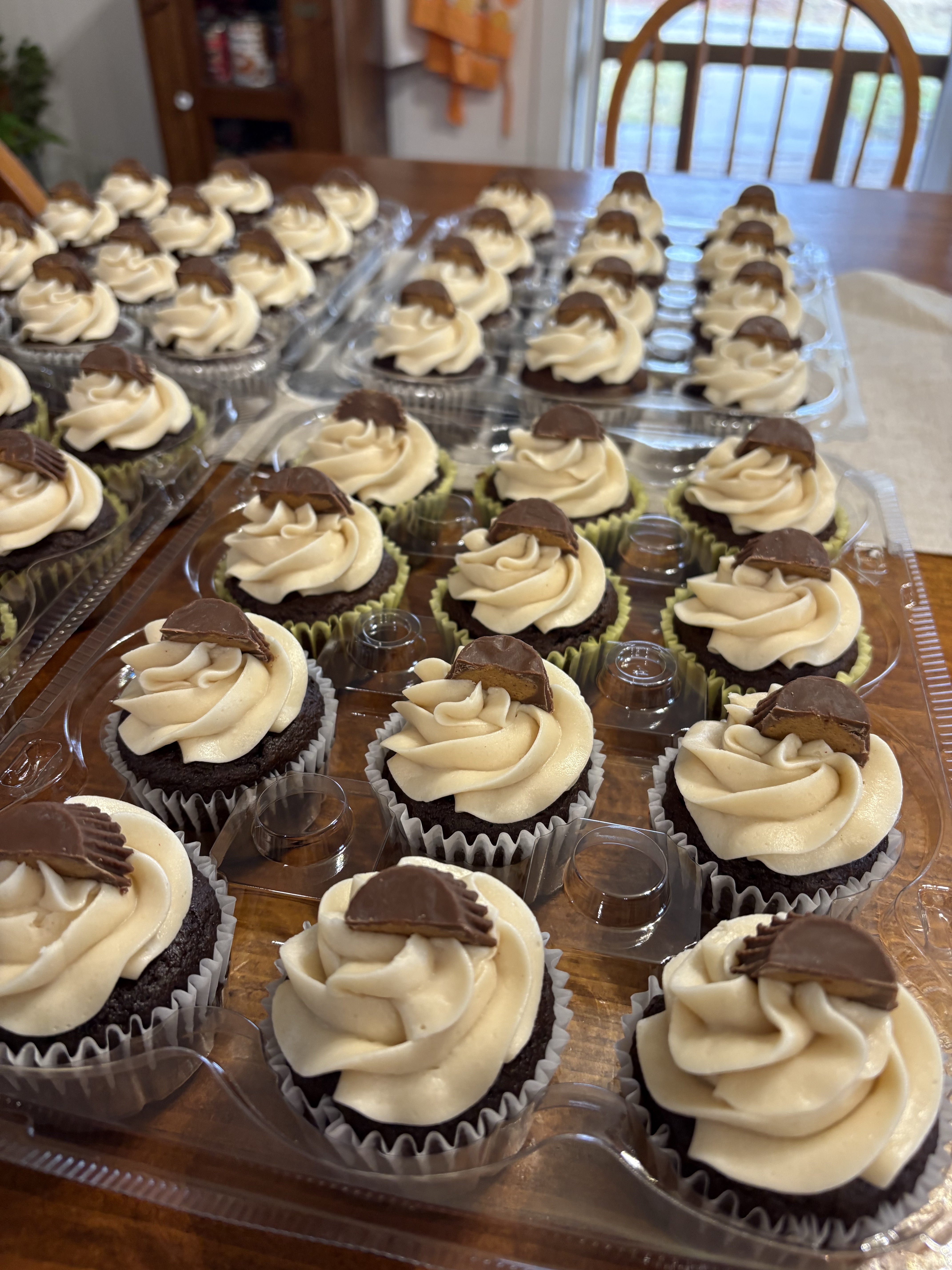 Peanut Butter Cup Cupcakes