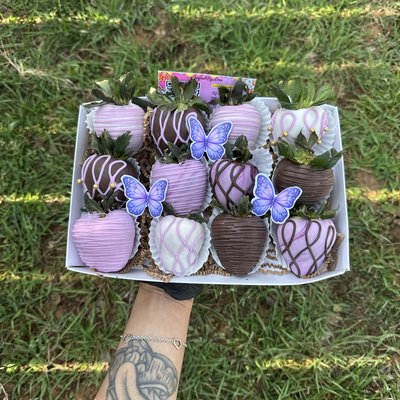 Dozen decorated berries