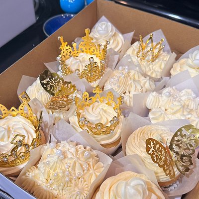 Custom Cupcakes (One Dozen)