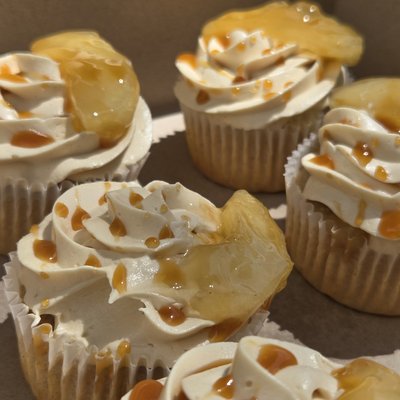 6 Caramel Apple Pie Filled Cupcake 