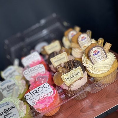 Cocktail Cupcake Set By The Dozen 