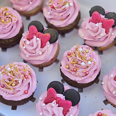 Custom Cupcakes (Per Dozen)