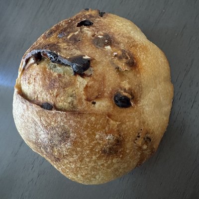 Cinnamon Raisin Large Loaf