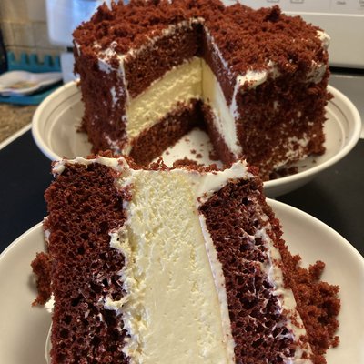 Red Velvet Cake Cheesecake 