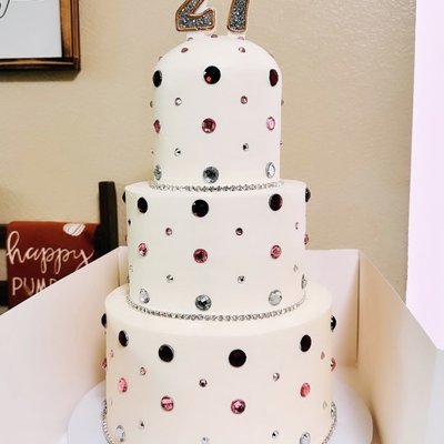 Mini 3-Tier Cake (serves 40)